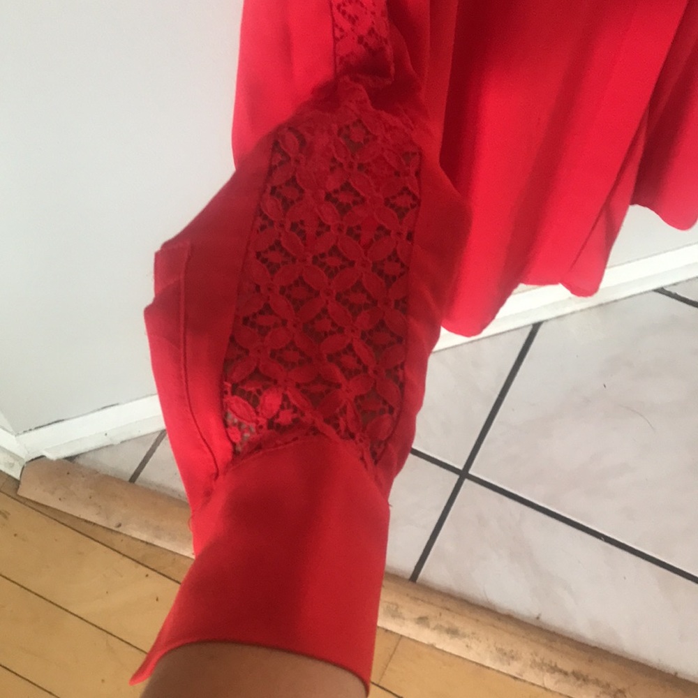 Red blouse - Picture 2 of 5